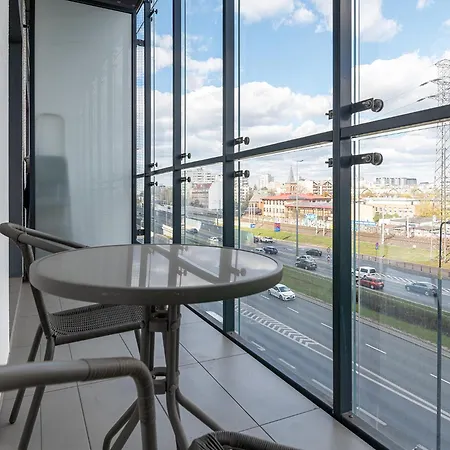 Rentplanet - Bliska Wola Apartment *