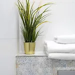 Rentplanet - Bliska Wola Apartment