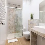 Rentplanet - Bliska Wola Apartment