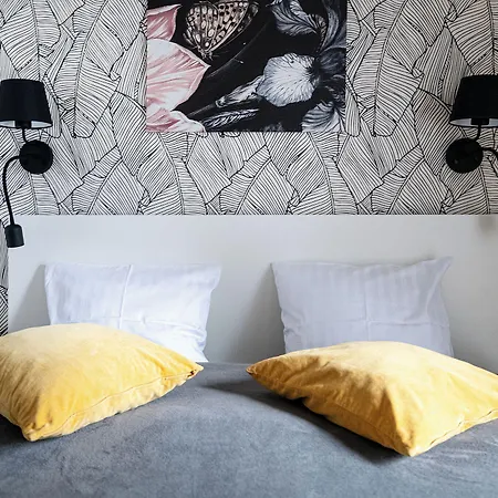 Apartamento Rentplanet - Bliska Wola *