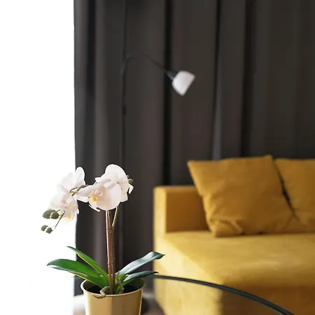 Apartamento Rentplanet - Bliska Wola