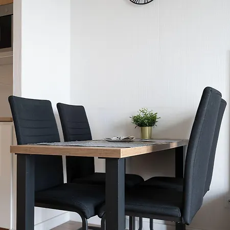 Rentplanet - Bliska Wola Apartman